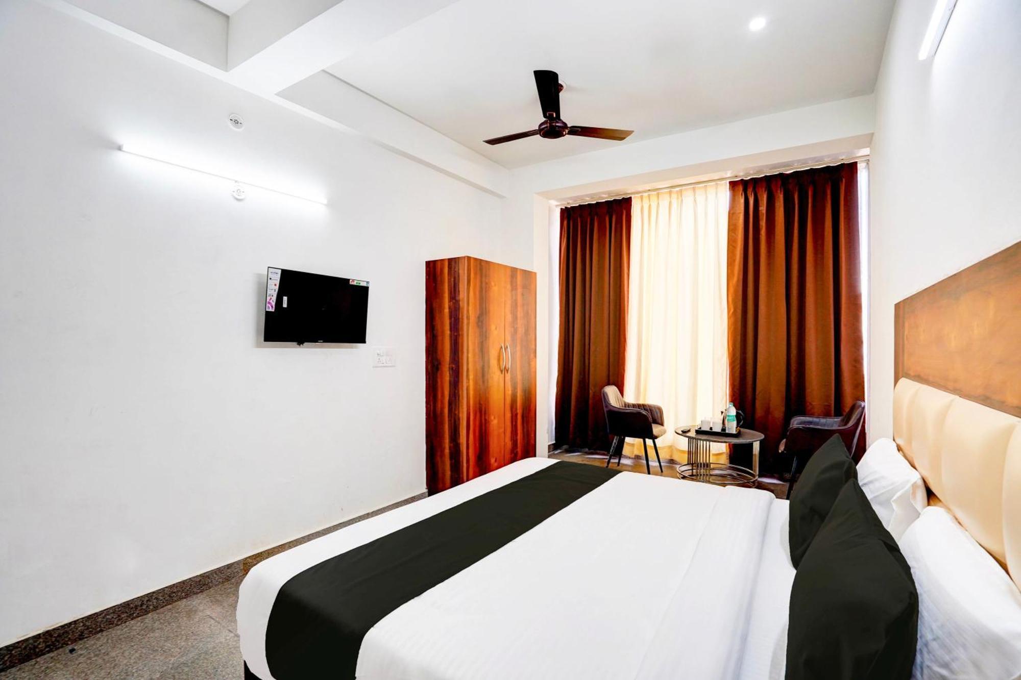Collection O Apple Tree Hotel Noida Kültér fotó